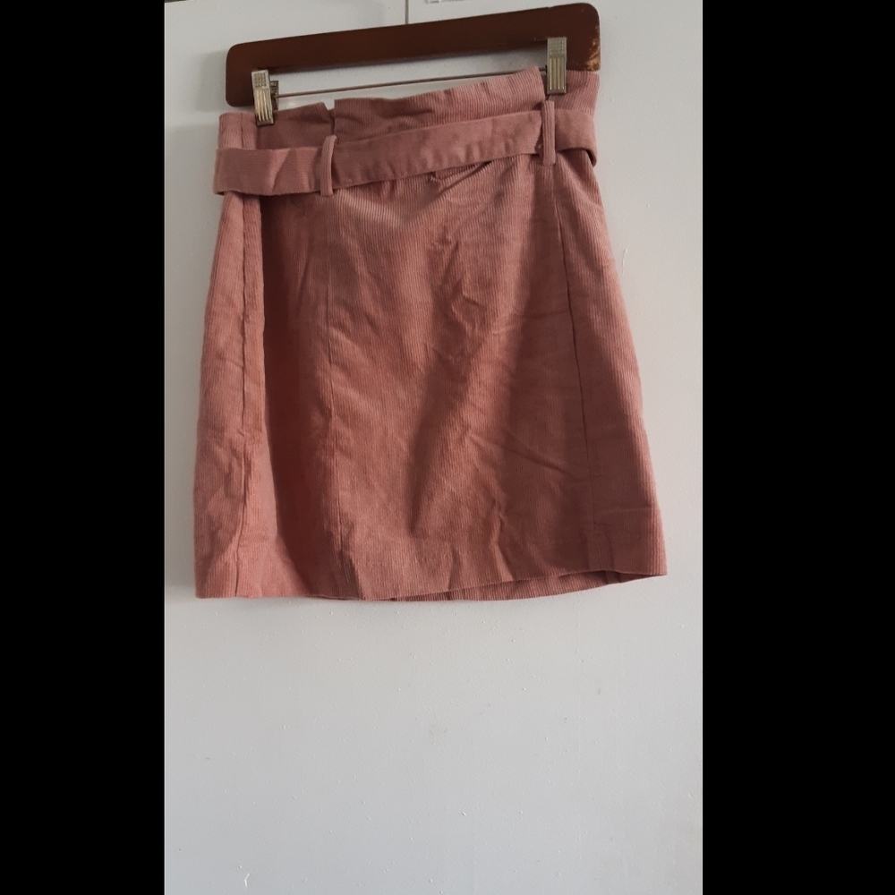Pink courduroy skirt - Picture 3 of 3